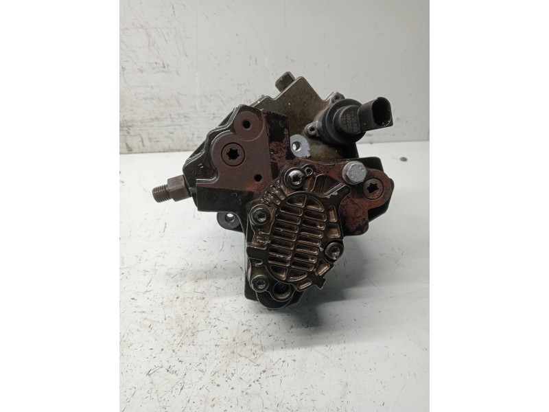 Recambio de bomba inyeccion para audi a8 (4e2) referencia OEM IAM 0445010119 057130755L 