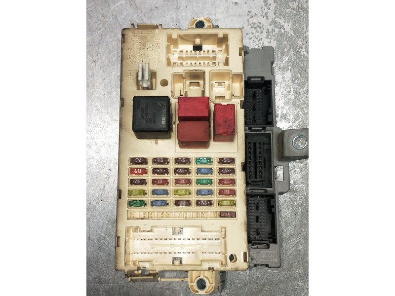 Recambio de caja reles / fusibles para peugeot boxer caja cerrada, acristalado (bat. 3450) (333) (2007 =>) referencia OEM IAM C1