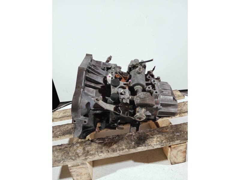 Recambio de caja cambios para toyota celica (t23) referencia OEM IAM 11013247  5V