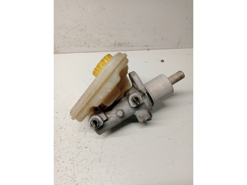 Recambio de bomba freno para audi a8 (4e2) referencia OEM IAM 4E0611301A  