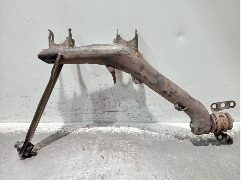 Recambio de brazo suspension inferior trasero derecho para toyota celica (t23) referencia OEM IAM   