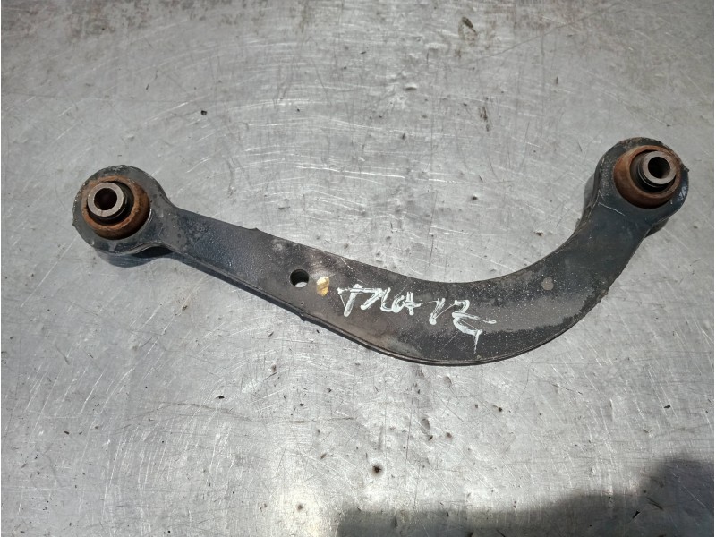 Recambio de brazo suspension superior trasero izquierdo para toyota celica (t23) referencia OEM IAM   