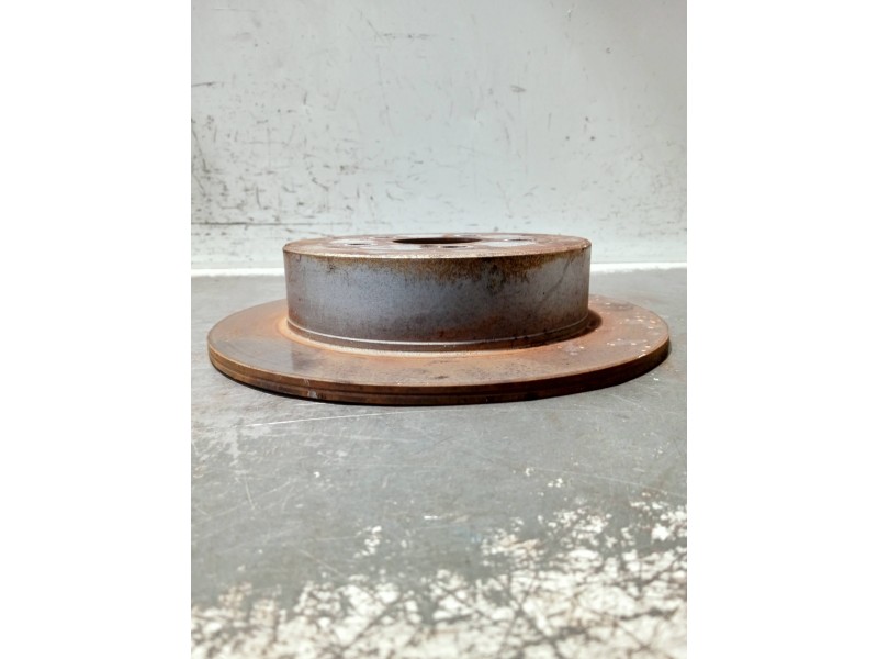 Recambio de disco freno trasero para toyota celica (t23) referencia OEM IAM   