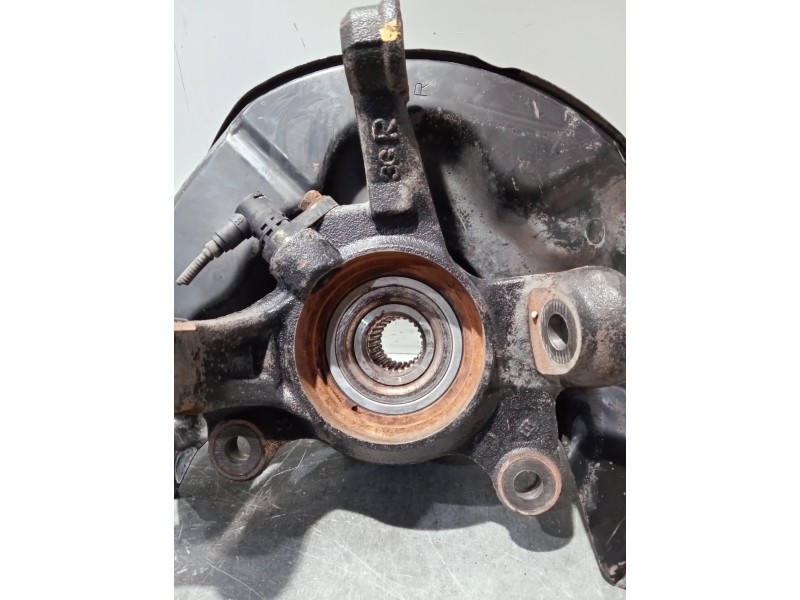 Recambio de mangueta delantera derecha para toyota celica (t23) referencia OEM IAM   