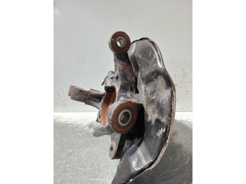 Recambio de mangueta delantera derecha para toyota celica (t23) referencia OEM IAM   