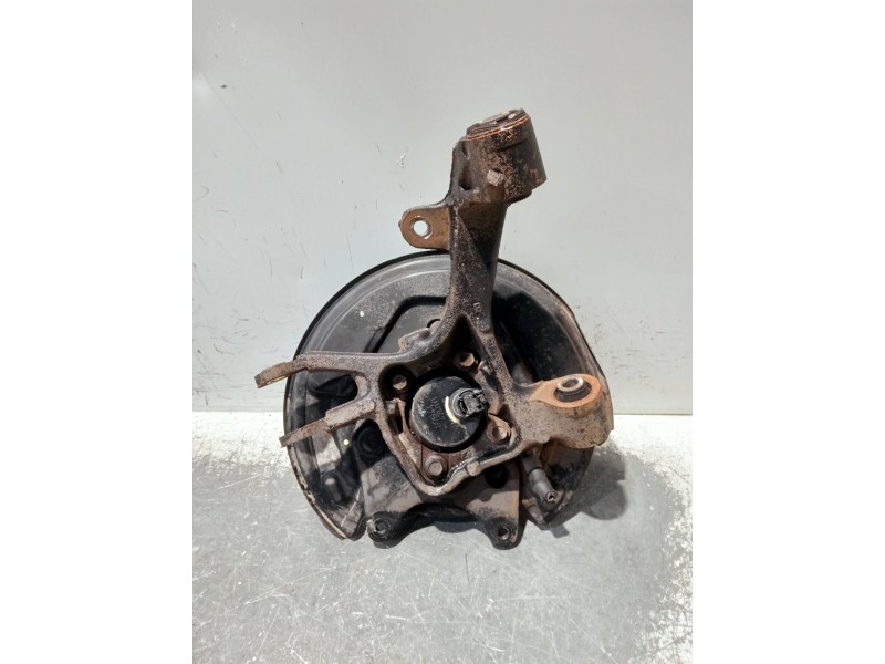 Recambio de mangueta trasera derecha para toyota celica (t23) referencia OEM IAM 8954447010  