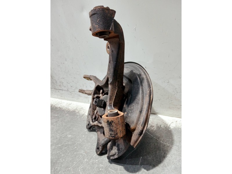 Recambio de mangueta trasera derecha para toyota celica (t23) referencia OEM IAM 8954447010  