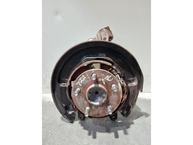 Recambio de mangueta trasera izquierda para toyota celica (t23) referencia OEM IAM 8954432020  