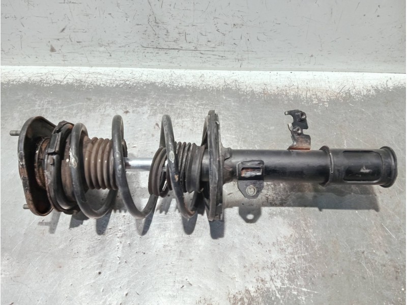 Recambio de amortiguador delantero izquierdo para toyota celica (t23) referencia OEM IAM 32M31A 312119 