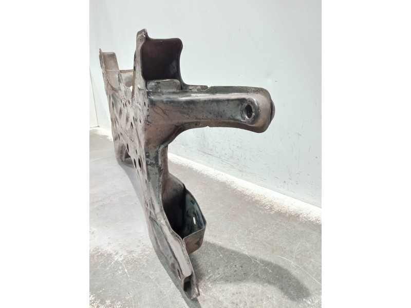 Recambio de puente delantero para toyota celica (t23) referencia OEM IAM   CUNA