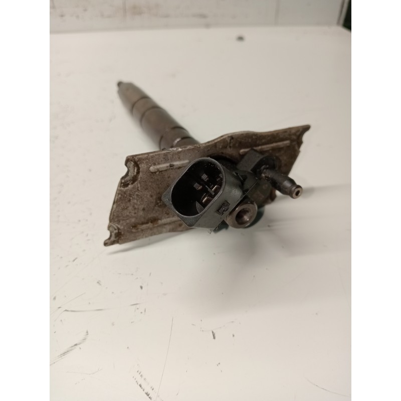 Recambio de inyector para audi a8 (4e2) referencia OEM IAM 0445115058 057130277AG BOSCH