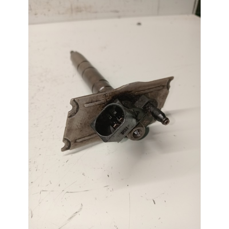 Recambio de inyector para audi a8 (4e2) referencia OEM IAM 0445115058 057130277AG BOSCH