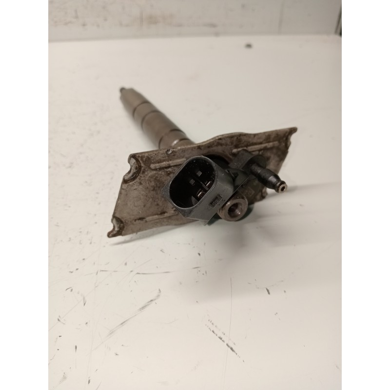 Recambio de inyector para audi a8 (4e2) referencia OEM IAM 0445115058 057130277AG BOSCH