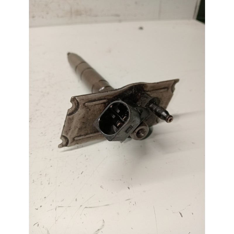 Recambio de inyector para audi a8 (4e2) referencia OEM IAM 0445115058 057130277AG BOSCH