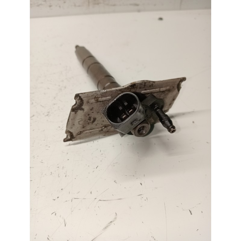 Recambio de inyector para audi a8 (4e2) referencia OEM IAM 0445115058 057130277AG BOSCH