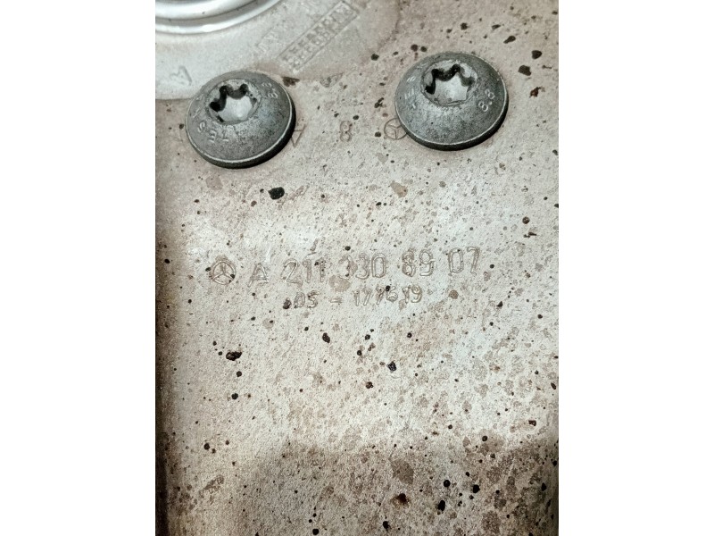 Recambio de brazo suspension superior delantero izquierdo para mercedes clase cls (w219) referencia OEM IAM A2113308907  