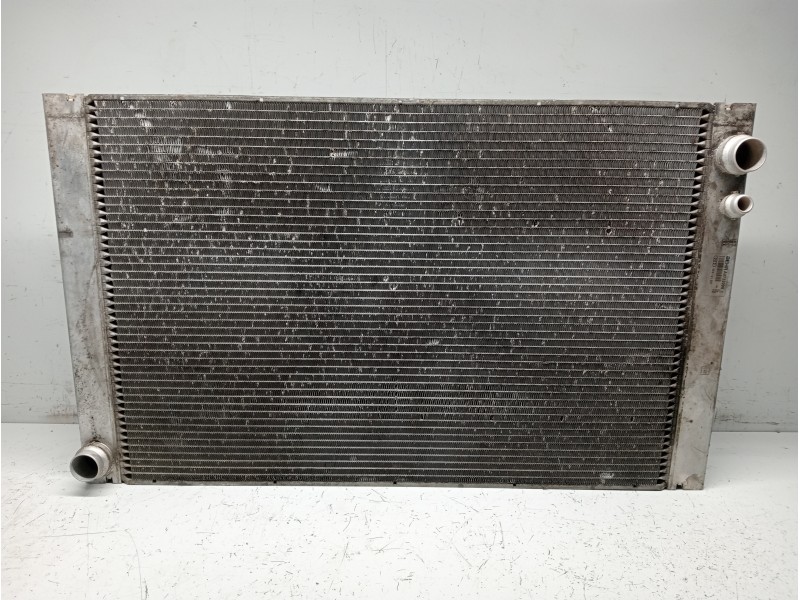 Recambio de radiador agua para audi a8 (4e2) referencia OEM IAM 4E0121251 A2732005 