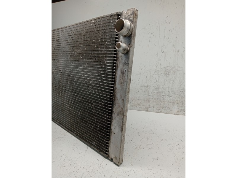 Recambio de radiador agua para audi a8 (4e2) referencia OEM IAM 4E0121251 A2732005 