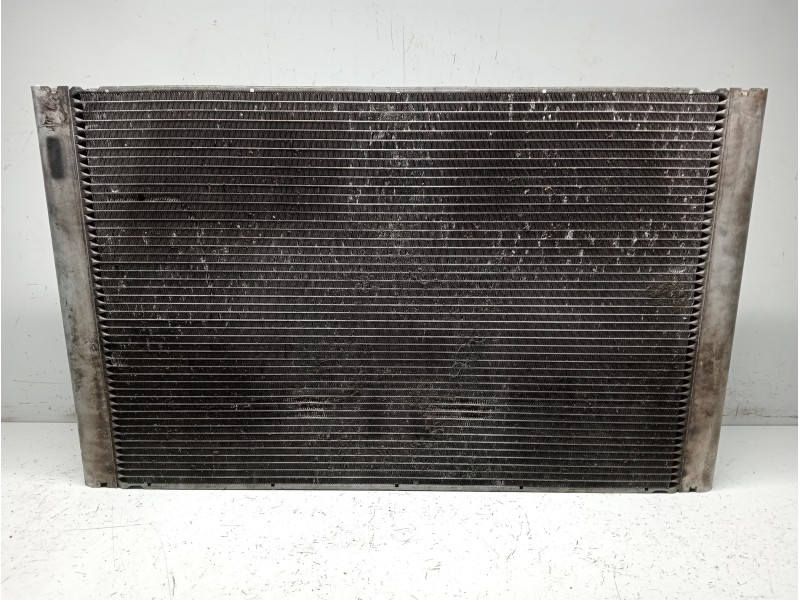 Recambio de radiador agua para audi a8 (4e2) referencia OEM IAM 4E0121251 A2732005 