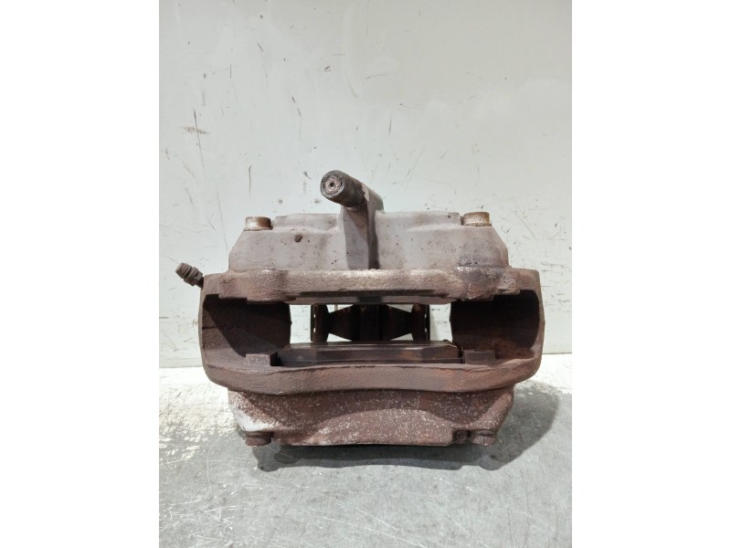 Recambio de pinza freno delantera derecha para mercedes clase cls (w219) referencia OEM IAM 20825301 20704704 