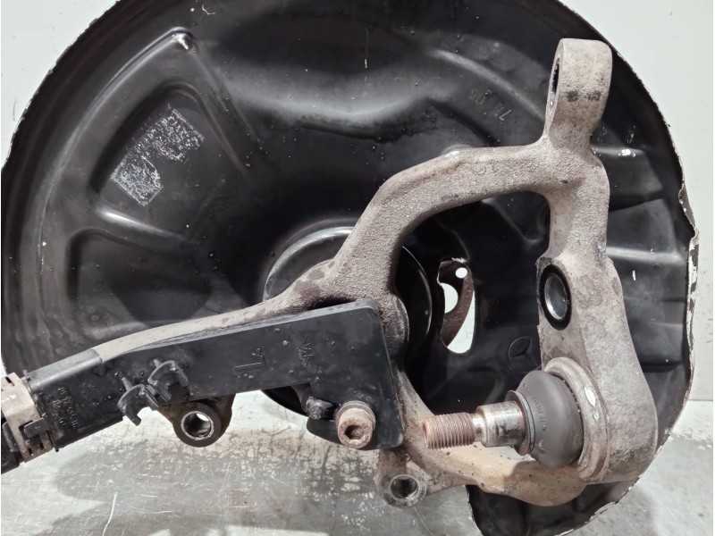 Recambio de mangueta delantera izquierda para mercedes clase cls (w219) referencia OEM IAM   