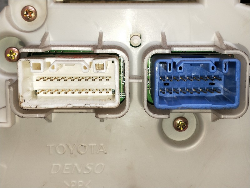 Recambio de cuadro instrumentos para toyota celica (t23) referencia OEM IAM 838002B131 1575104030 