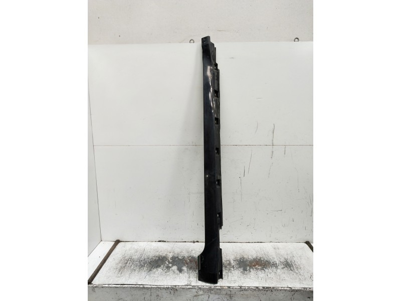 Recambio de faldon lateral para volkswagen arteon (3h7) referencia OEM IAM   DERECHO