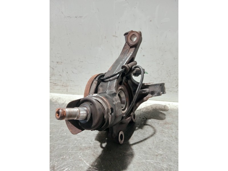 Recambio de mangueta delantera izquierda para citroen c4 berlina referencia OEM IAM   