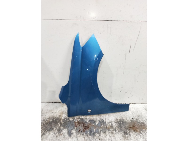 Recambio de aleta delantera derecha para volkswagen caddy furgón/kombi referencia OEM IAM   