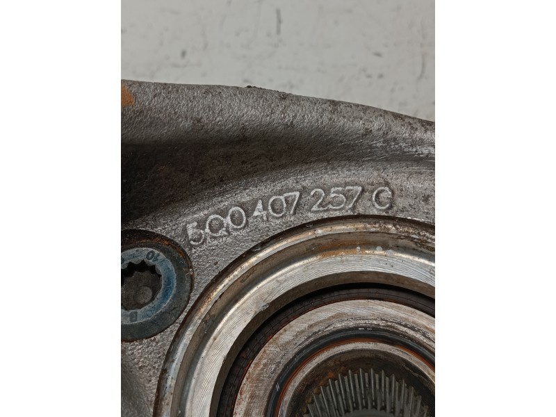 Recambio de mangueta delantera izquierda para volkswagen arteon (3h7) referencia OEM IAM 5Q0407257C  