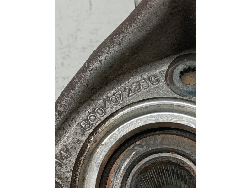 Recambio de mangueta delantera derecha para volkswagen arteon (3h7) referencia OEM IAM 5Q0407258C  