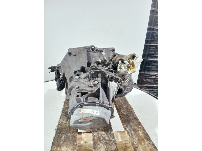 Recambio de caja cambios para citroen c4 berlina referencia OEM IAM 20DM69 3252776A 5V