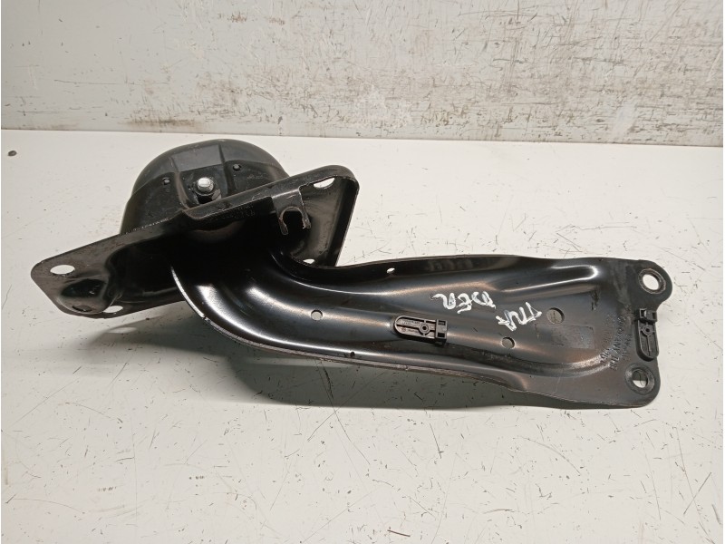 Recambio de brazo suspension superior trasero derecho para volkswagen arteon (3h7) referencia OEM IAM 5Q0505226C  