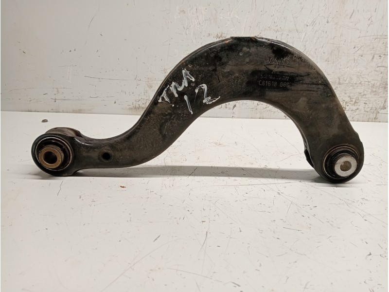 Recambio de brazo suspension superior trasero izquierdo para volkswagen arteon (3h7) referencia OEM IAM 5Q0505323D  