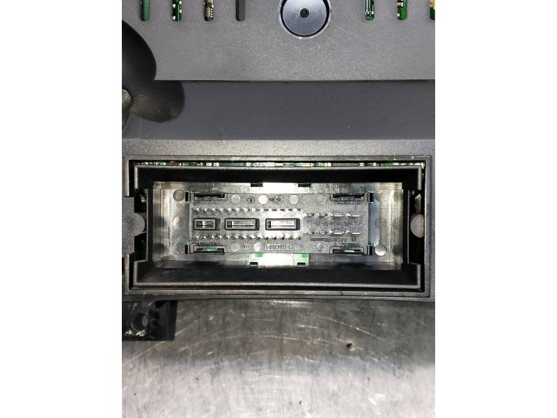 Recambio de cuadro instrumentos para volkswagen golf v berlina (1k1) referencia OEM IAM 110080247  