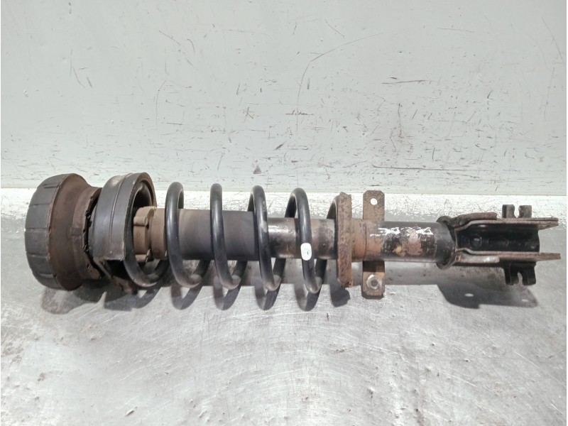 Recambio de amortiguador delantero derecho para nissan primastar (x83) referencia OEM IAM 8200212633A  