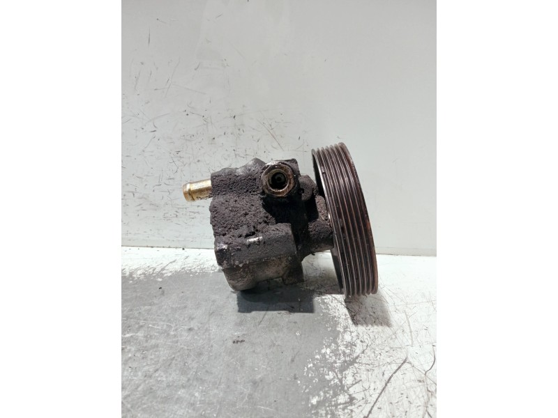 Recambio de bomba direccion para nissan primastar (x83) referencia OEM IAM 26054891  