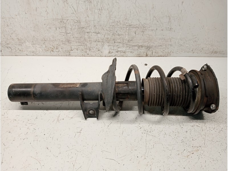 Recambio de amortiguador delantero izquierdo para volkswagen arteon (3h7) referencia OEM IAM 3Q0413031CM  