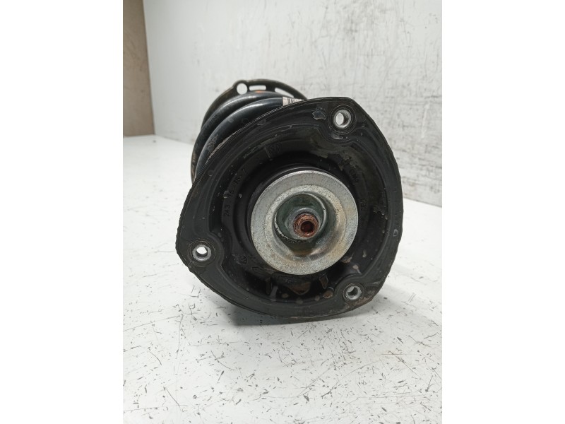 Recambio de amortiguador delantero derecho para volkswagen arteon (3h7) referencia OEM IAM 3Q0413031CM  