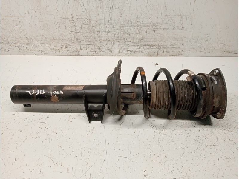 Recambio de amortiguador delantero derecho para volkswagen arteon (3h7) referencia OEM IAM 3Q0413031CM  