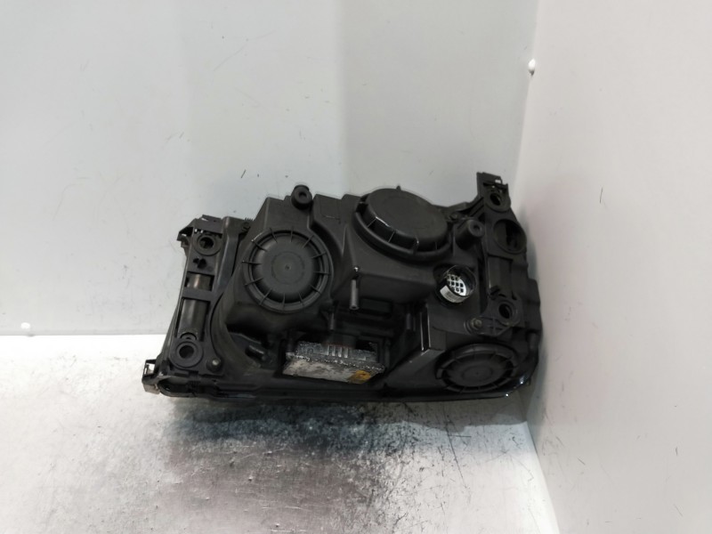 Recambio de faro derecho para land rover range rover sport referencia OEM IAM XBC501723LZN  