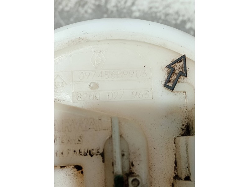 Recambio de bomba combustible para renault clio ii fase ii (b/cb0) referencia OEM IAM 8200027963 09745659903 