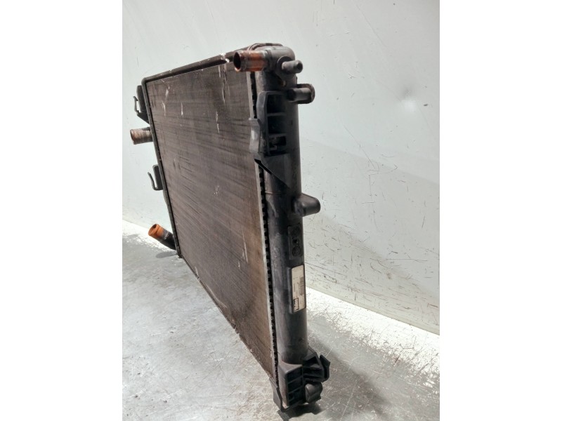 Recambio de radiador agua para renault clio ii fase ii (b/cb0) referencia OEM IAM 7700430784  