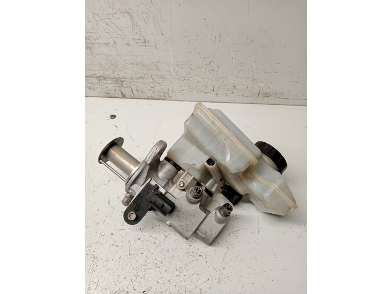 Recambio de bomba freno para volkswagen arteon (3h7) referencia OEM IAM 5Q1611301C 32668423 