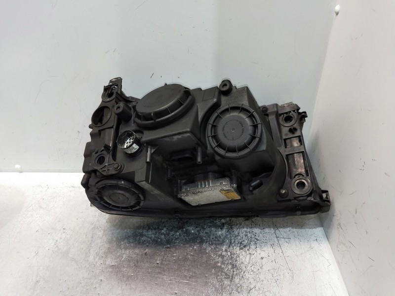 Recambio de faro izquierdo para land rover range rover sport referencia OEM IAM XBC501733LZN  XENON