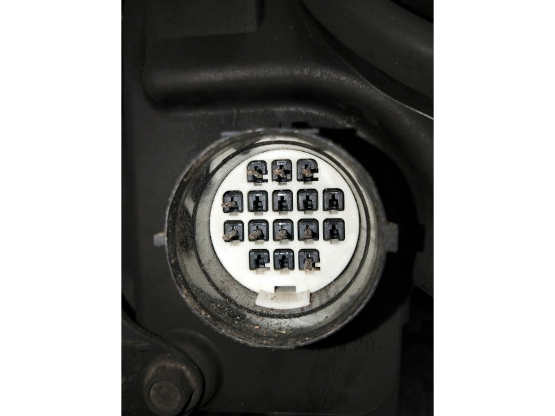 Recambio de faro izquierdo para land rover range rover sport referencia OEM IAM XBC501733LZN  XENON