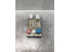 Recambio de caja reles / fusibles para toyota auris referencia OEM IAM 8273002150A  