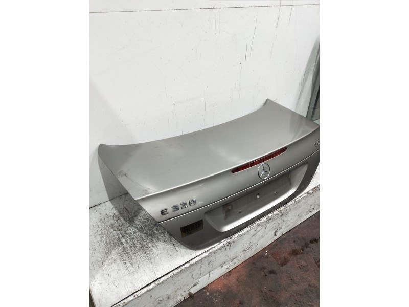 Recambio de tapa maletero para mercedes clase e (w211) berlina referencia OEM IAM   4P