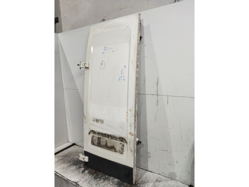 Recambio de puerta trasera izquierda para iveco daily caja cerrada (1999 =>) referencia OEM IAM   5P