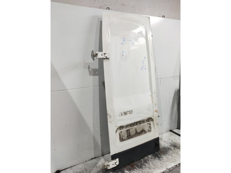Recambio de puerta trasera izquierda para iveco daily caja cerrada (1999 =>) referencia OEM IAM   5P